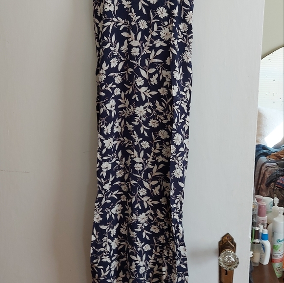 Maxi Dresses - 2 - Picture 1 of 3